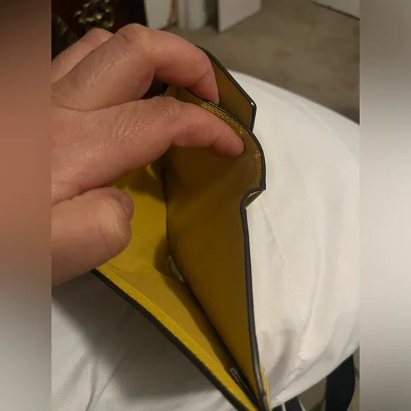 Coach Wyn Wallet - Picture 5 of 8